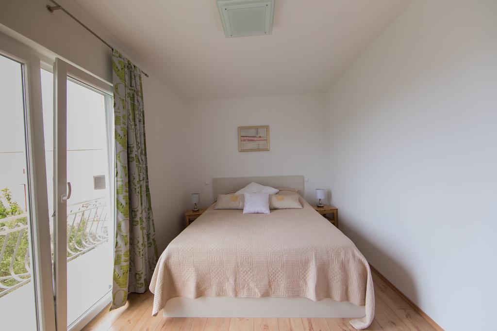 Apartment Udovicic Vodice Zimmer foto