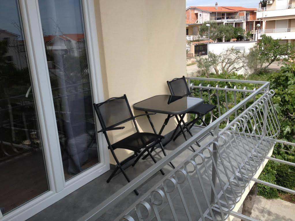 Apartment Udovicic Vodice Exterior foto